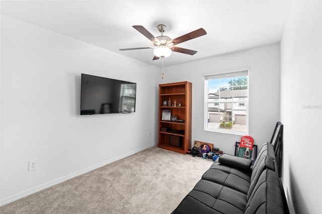 10305 TRUMPET HONEYSUCKLE WAY, San Antonio, FL 33576