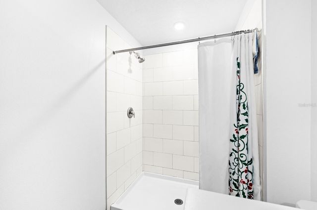 10305 TRUMPET HONEYSUCKLE WAY, San Antonio, FL 33576