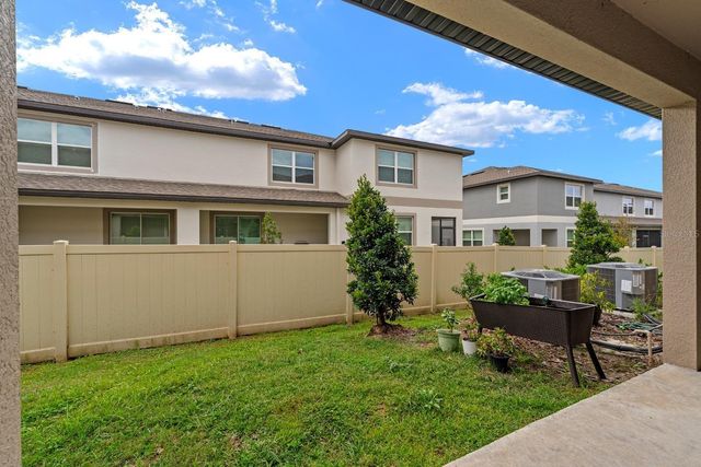 10305 TRUMPET HONEYSUCKLE WAY, San Antonio, FL 33576