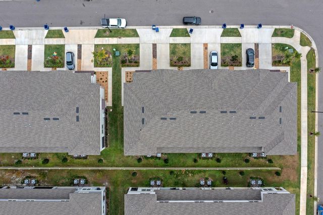 10305 TRUMPET HONEYSUCKLE WAY, San Antonio, FL 33576