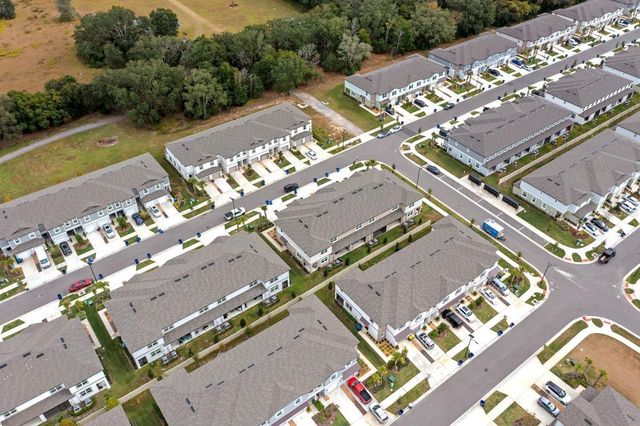 10305 TRUMPET HONEYSUCKLE WAY, San Antonio, FL 33576