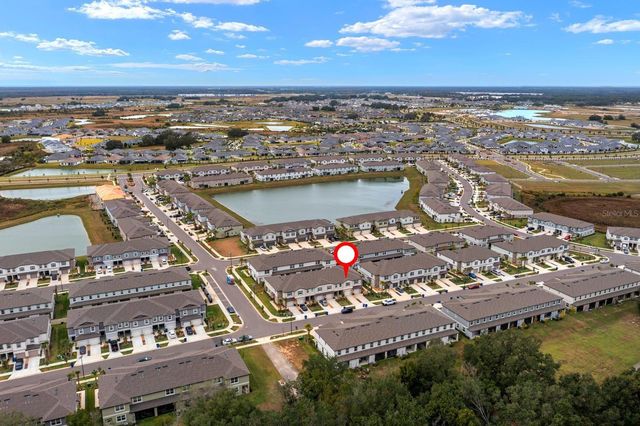 10305 TRUMPET HONEYSUCKLE WAY, San Antonio, FL 33576