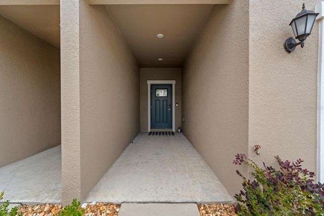 10305 TRUMPET HONEYSUCKLE WAY, San Antonio, FL 33576