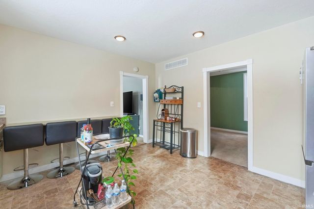 219 S Harrison Street, Garrett, IN 46738