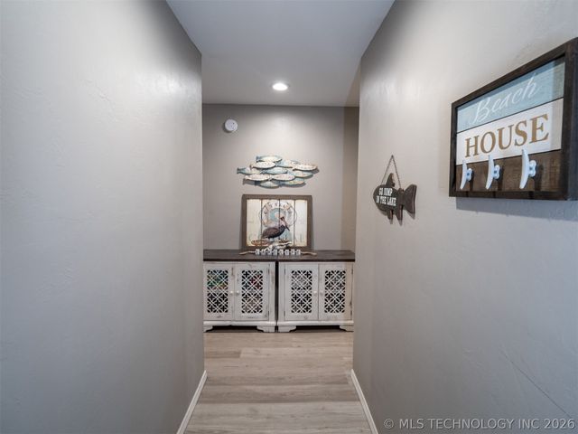 2724 Lark Road, Kingston, OK 73439