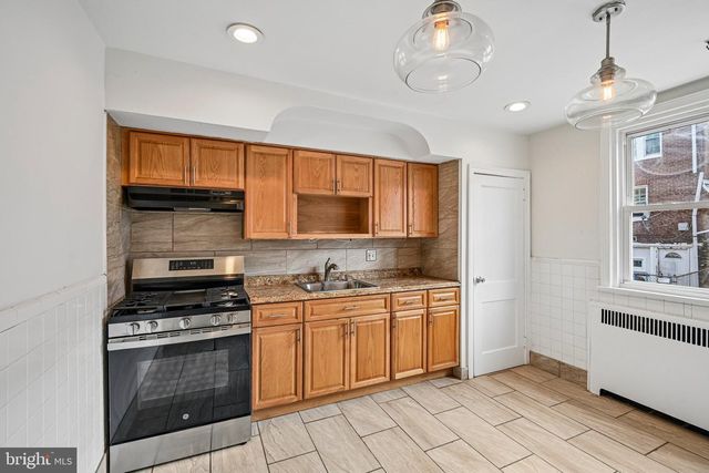 1742 E MAYLAND ST, Philadelphia, PA 19138