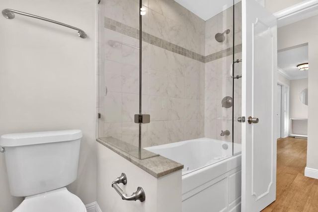 2152 NE 63rd Court, Fort Lauderdale, FL 33308