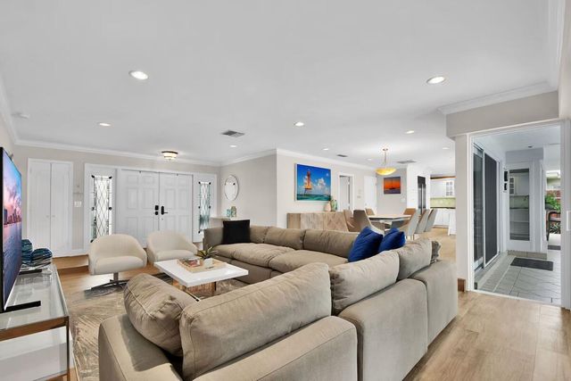 2152 NE 63rd Court, Fort Lauderdale, FL 33308