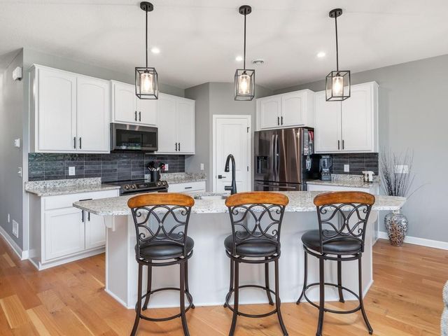 101 Parkview Lane, Cologne, MN 55322