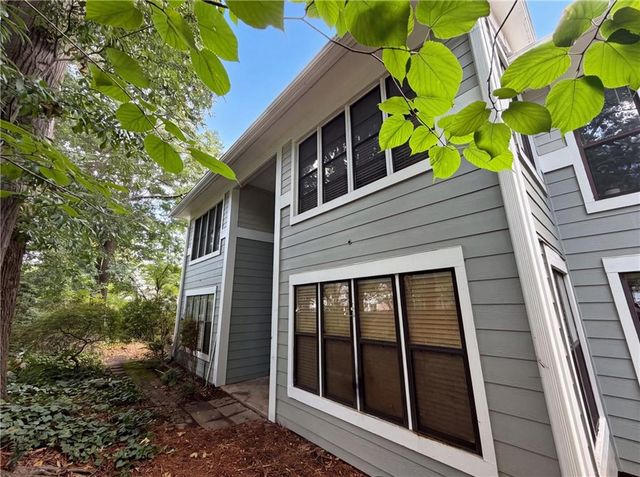 216 Summit North Drive NE, Atlanta, GA 30324