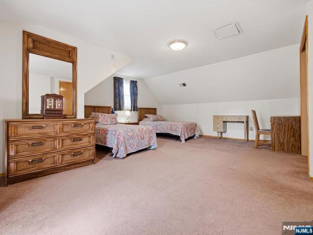 98 Moonachie Road, Moonachie, NJ 07074