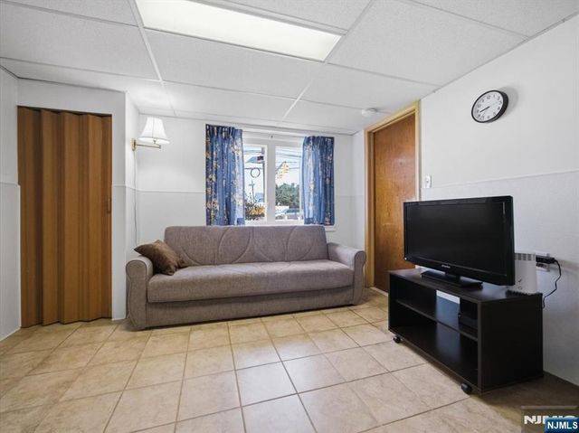 98 Moonachie Road, Moonachie, NJ 07074