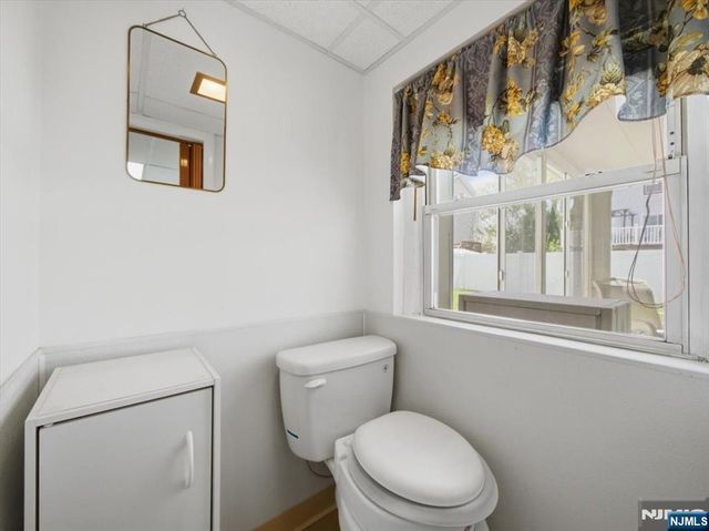 98 Moonachie Road, Moonachie, NJ 07074