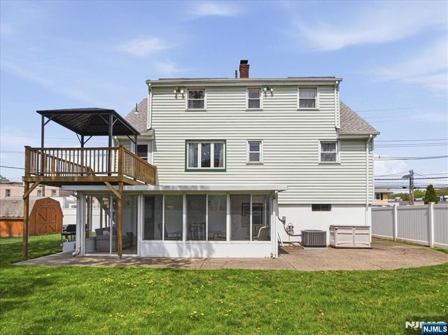 98 Moonachie Road, Moonachie, NJ 07074