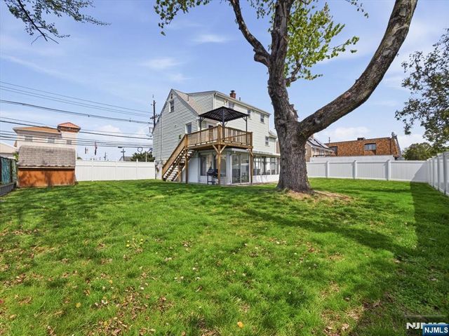 98 Moonachie Road, Moonachie, NJ 07074