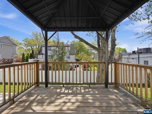 98 Moonachie Road, Moonachie, NJ 07074