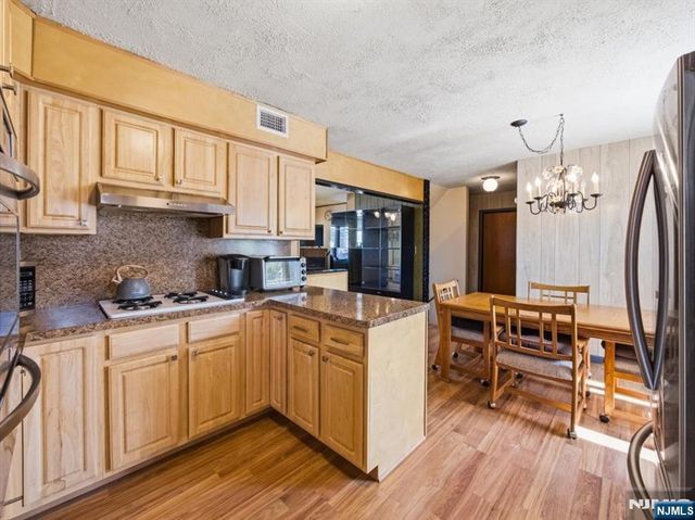 98 Moonachie Road, Moonachie, NJ 07074