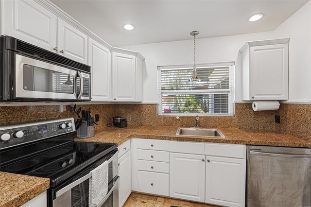 1309 NOKOMIS AVENUE S, Venice, FL 34285