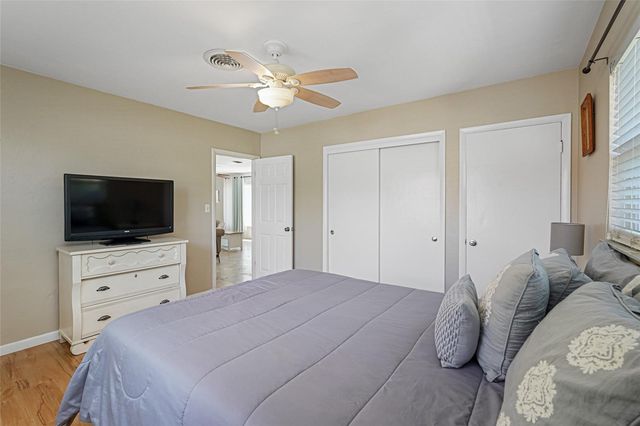 1309 NOKOMIS AVENUE S, Venice, FL 34285