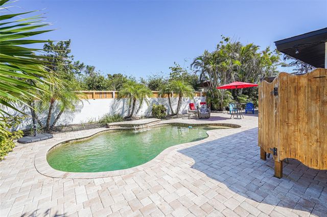 1309 NOKOMIS AVENUE S, Venice, FL 34285