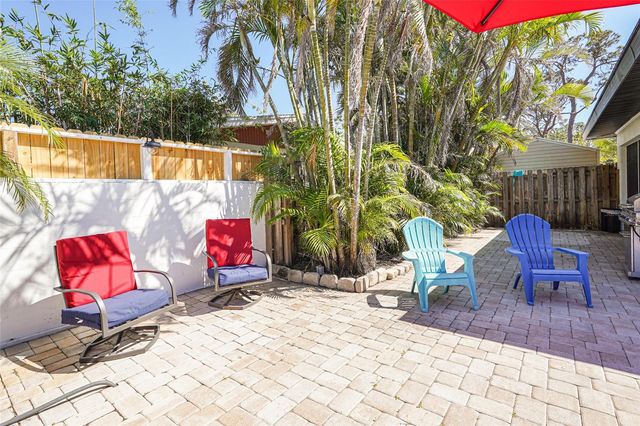 1309 NOKOMIS AVENUE S, Venice, FL 34285