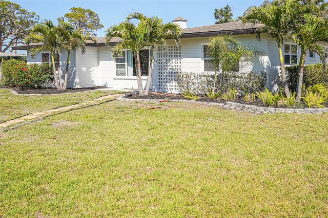 1309 NOKOMIS AVENUE S, Venice, FL 34285