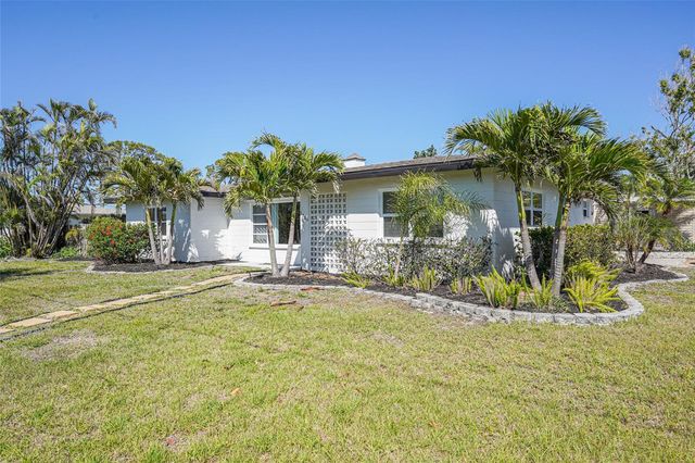 1309 NOKOMIS AVENUE S, Venice, FL 34285