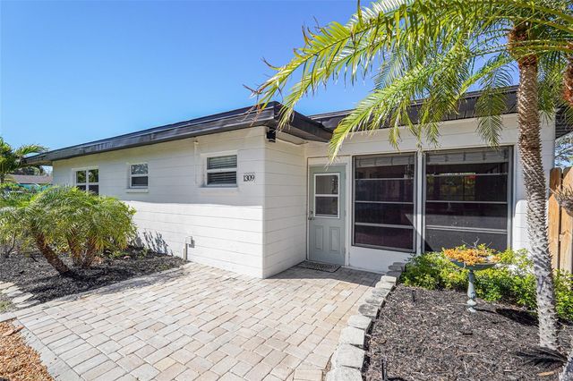 1309 NOKOMIS AVENUE S, Venice, FL 34285