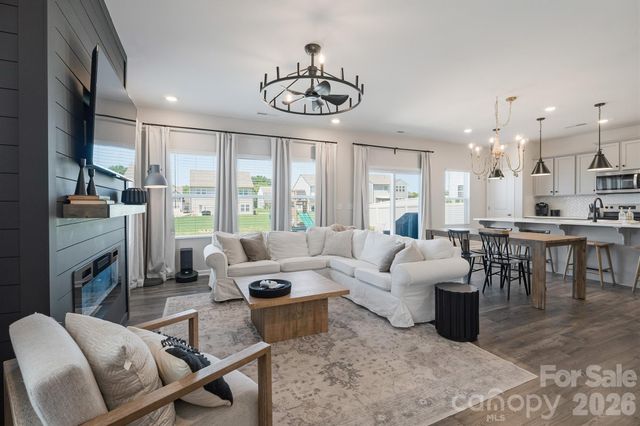 1295 Elizabeth Avenue, Kannapolis, NC 28083