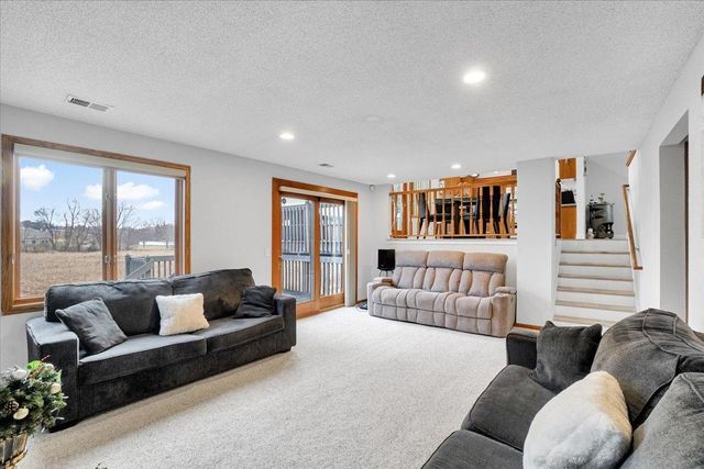 5583 W 140th Street, Savage, MN 55378