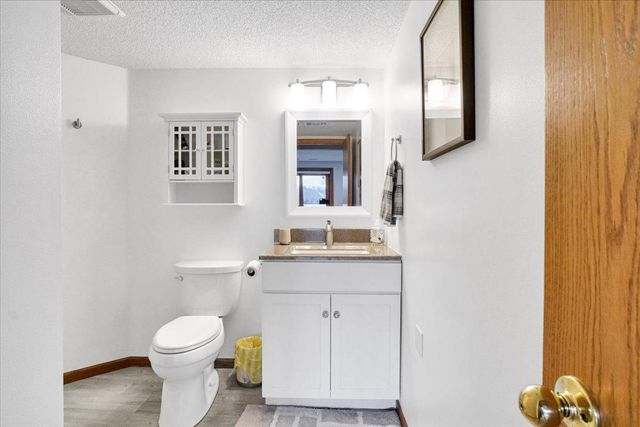 5583 W 140th Street, Savage, MN 55378