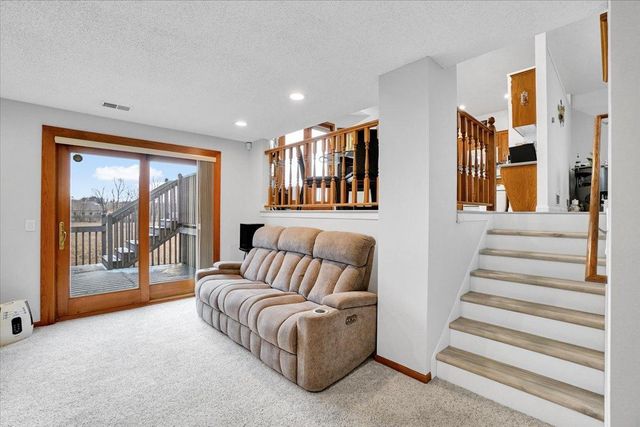 5583 W 140th Street, Savage, MN 55378