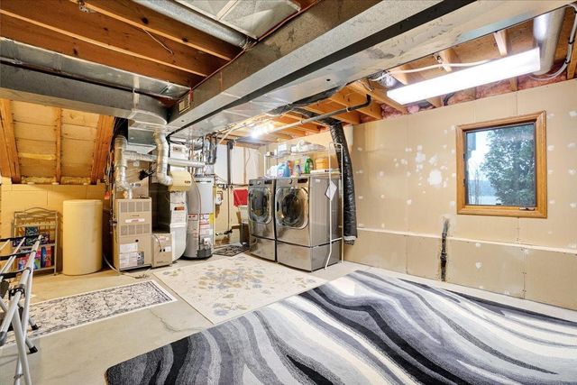 5583 W 140th Street, Savage, MN 55378