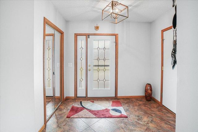 5583 W 140th Street, Savage, MN 55378