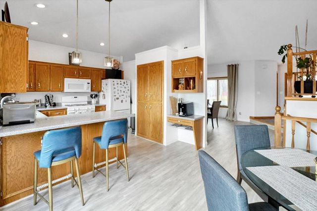 5583 W 140th Street, Savage, MN 55378