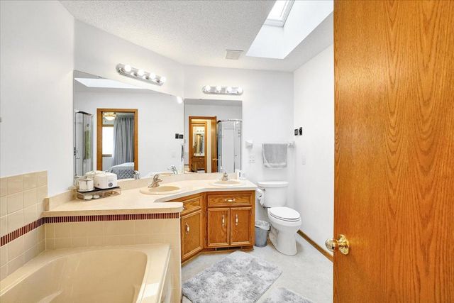 5583 W 140th Street, Savage, MN 55378