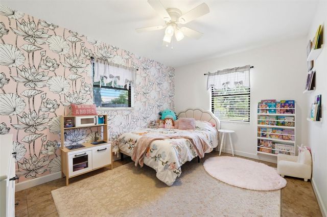 923 PARK DRIVE, Tavares, FL 32778