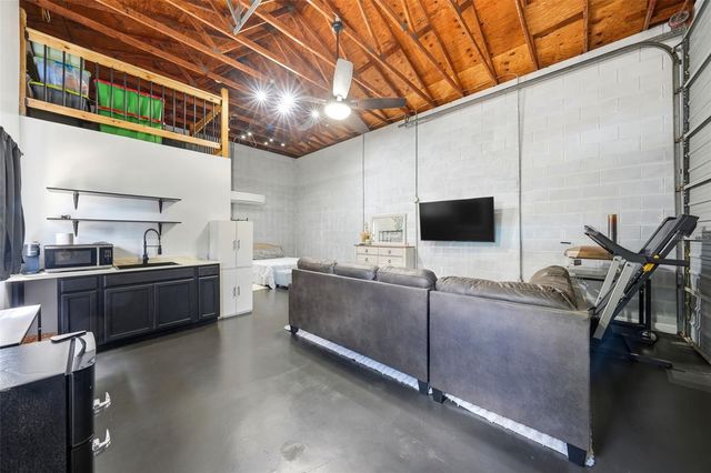 923 PARK DRIVE, Tavares, FL 32778