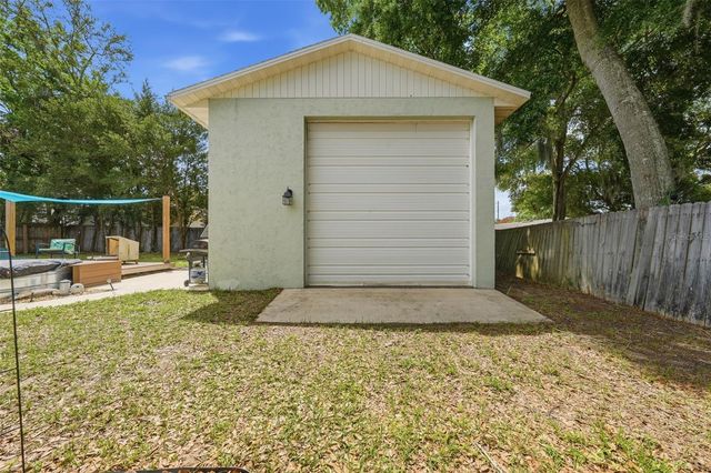 923 PARK DRIVE, Tavares, FL 32778