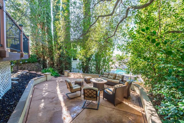 153 Flat Rock Ct, Folsom, CA 95630