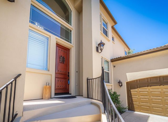 153 Flat Rock Ct, Folsom, CA 95630