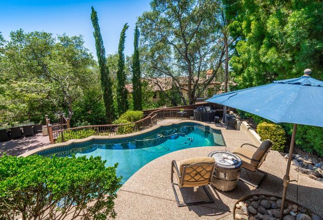 153 Flat Rock Ct, Folsom, CA 95630