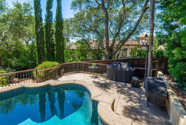 153 Flat Rock Ct, Folsom, CA 95630