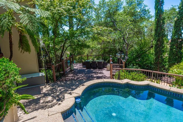 153 Flat Rock Ct, Folsom, CA 95630