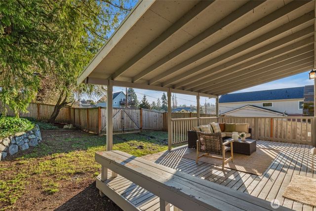 2034 E Harrison Street, Tacoma, WA 98404