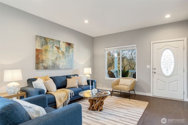 2034 E Harrison Street, Tacoma, WA 98404