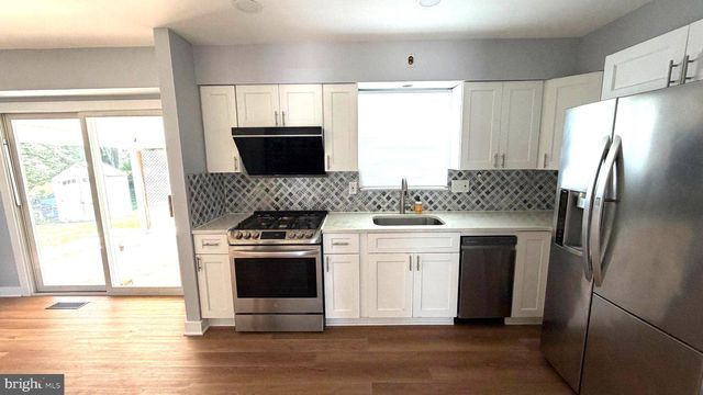 6409 CLIFTON FORGE CIR, Catonsville, MD 21228