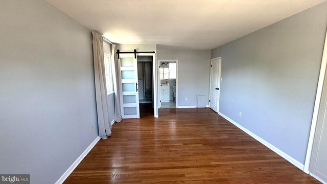 6409 CLIFTON FORGE CIR, Catonsville, MD 21228