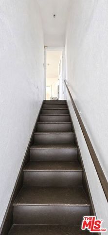 905 Sanborn Avenue, Los Angeles, CA 90029