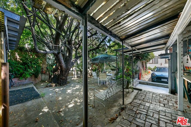 905 Sanborn Avenue, Los Angeles, CA 90029